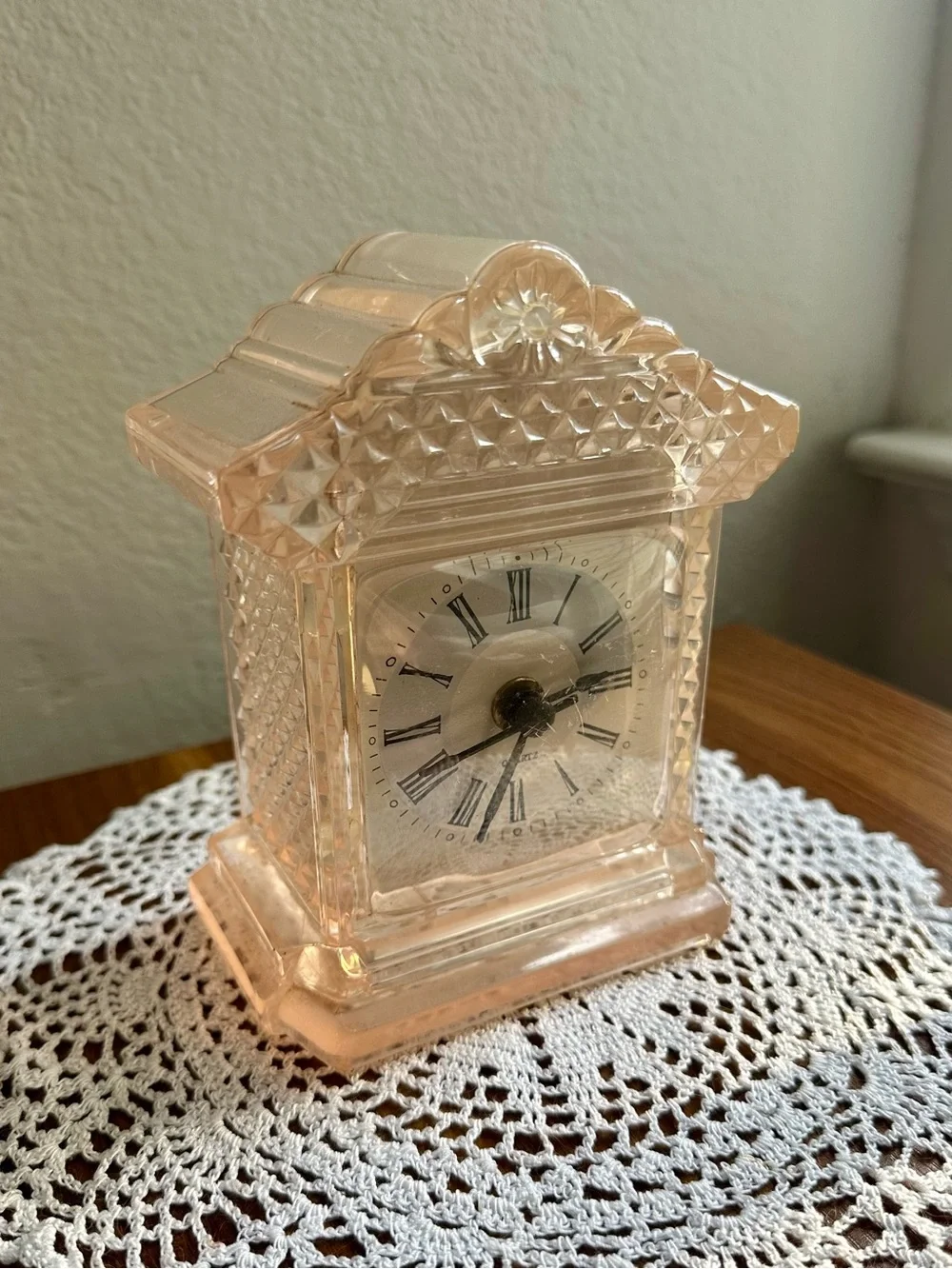 Vintage Pink Acrylic Quartz Mantel Clock Art Deco Style Non Working